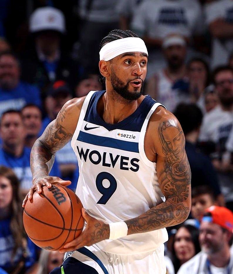 关于里程碑夜！密尔沃基雄鹿主帅复盘；NBA常规赛国际比赛日刷纪录；信心回归；赛程密集仍需轮换的信息